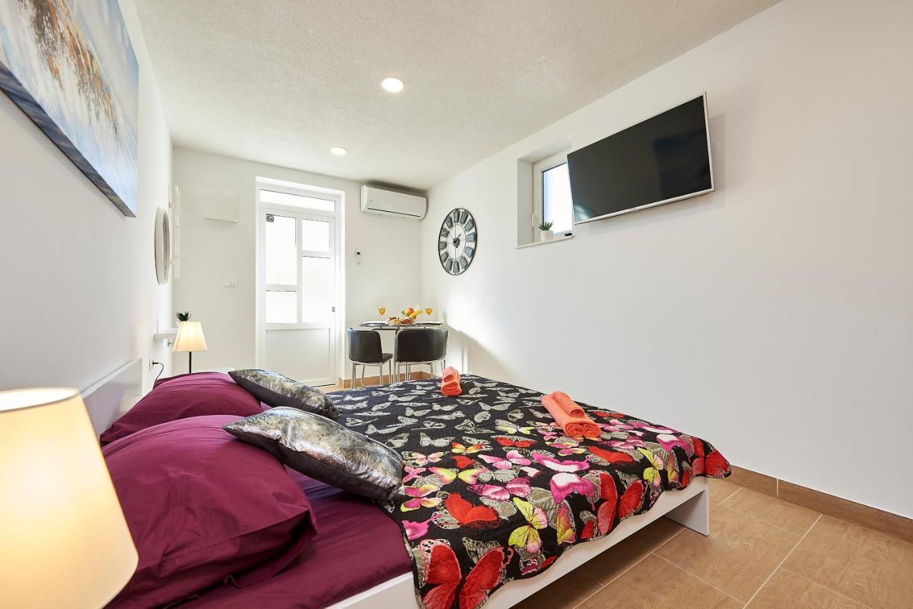 Studio Apartment Bascan 特罗吉尔 外观 照片