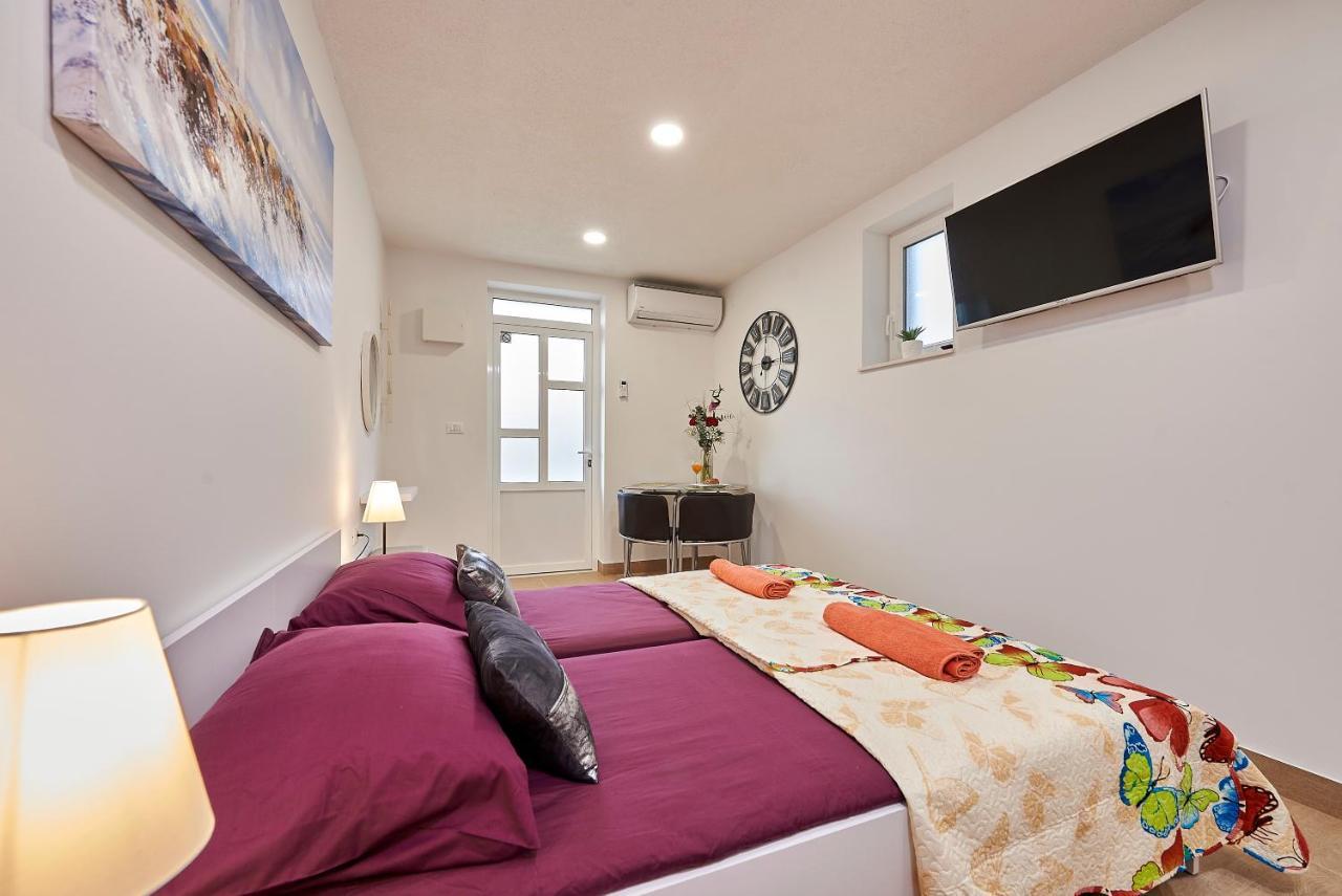 Studio Apartment Bascan 特罗吉尔 外观 照片