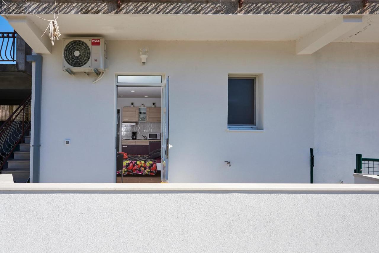 Studio Apartment Bascan 特罗吉尔 外观 照片